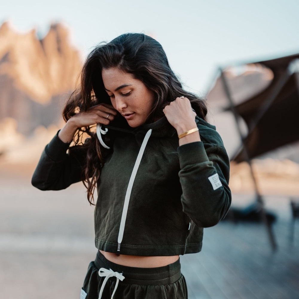 Chelsea Kauai x Feat hoodie short set in Kauai (dark green)